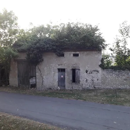 Les Tilleuls Oda ve Kahvaltı Charroux-dʼAllier